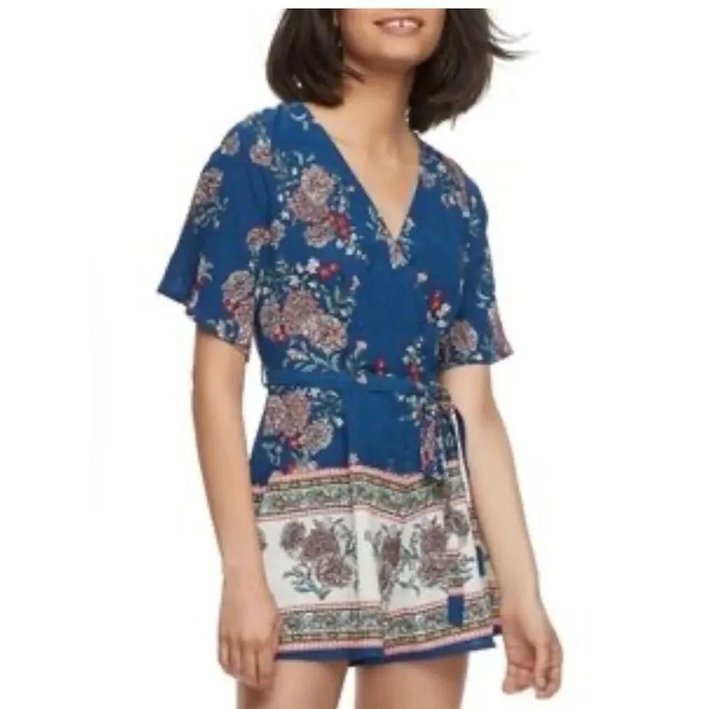 Three Pink Hearts floral print romper sz medium